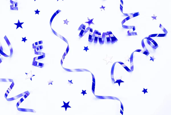 Праздничный Белый Фон Голубой Змеиной Конфетти Звезды Мальчик Новорожденный День — стоковое фото
