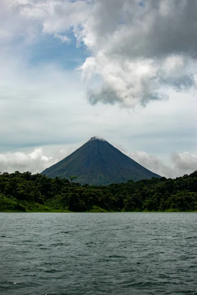 Volcan Arenal Lac Alajuela Costa Rica Photo Haute Qualité — Photo