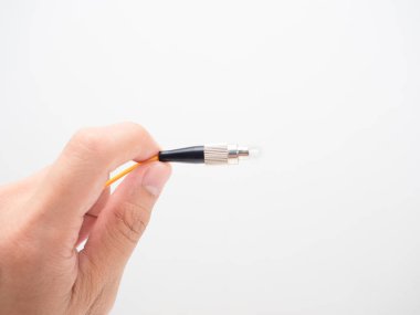 El ele tutuşan fiber optik yama kablosu FC tipi beyaz yalıtılmış