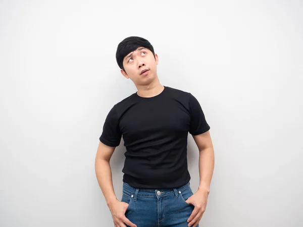 Asiático Homem Com Jeans Olhando Para Cima Espaço Cópia — Fotografia de Stock