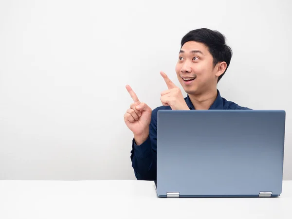 Asian Man Laptop Smile Point Finger Copy Space White Background — Stock fotografie