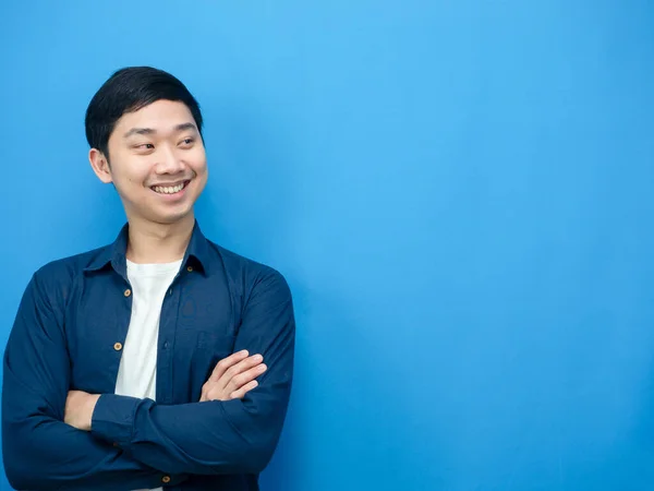 Asian Man Smile Cross Arm Looking Copy Space Blue Background — Stock Photo, Image