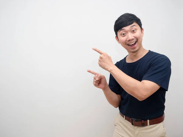 Fotokopi stüdyosunun neşeli işaret parmağı