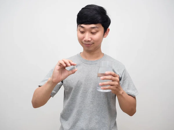 Asiatischer Mann Sucht Medizin Mit Glaswasser Der Hand Guter Gesunder — Stockfoto