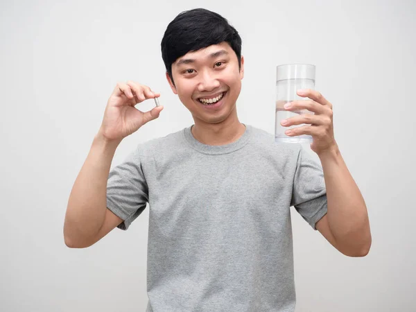 Positiver Mann Frisches Gesundes Vitamin Mit Glas Wasser Glücklich Lächeln — Stockfoto