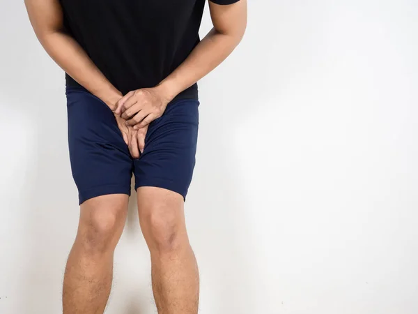 İşemek isteyen bir adam, işemek isteyen bir adam.