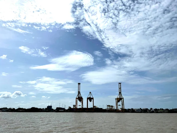 Construction Cargo Ship Harbur Landscape Blue Sky Silhouette — Fotografia de Stock