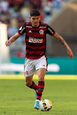 Flamengo 'dan Ayrton Lucas, Brasileirao Serie A 2022' nin bir parçası olarak Brezilya 'nın Rio de Janeiro şehrindeki Maracana Stadyumu' nda oynanan maçta, Flamengo ile Fortaleza arasında oynanmıştır. Bu oyun, Brasileirao Se 'nin 38 raundunun üçüncüsü için geçerlidir.