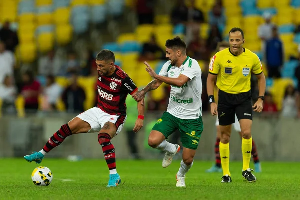 Flamengo 'dan Giorgian de Arrascaeta, Brezilya' nın başkenti Rio de Janeiro 'da 15 Haziran 2022' de Brasileirao Serie A 2022 'de oynanan karşılaşma sırasında.