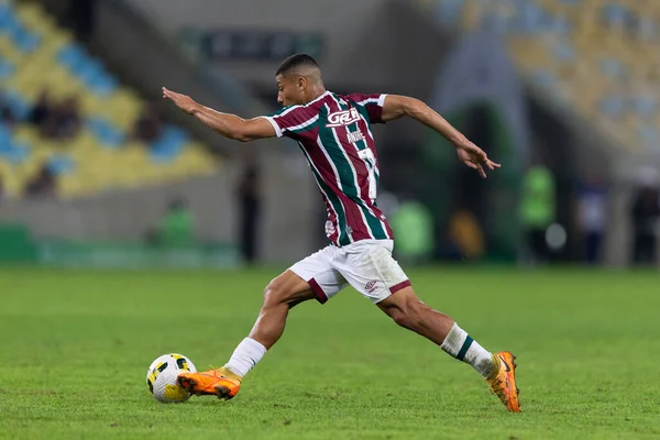 Fluminense 'li Andre Trindade, Copa do Brasil 2022' nin bir parçası olarak Fluminense ve Cruzeiro arasında oynanan karşılaşma sırasında 23 Haziran 2022 'de Rio de Janeiro, Brezilya' da Maracana Stadyumu 'nda.