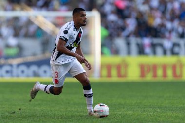 Brezilya 'nın Rio de Janeiro kentindeki Maracana Stadyumu' nda oynanan Brasileirao Serie B 2022 karşılaşması sırasında Sport 'tan Leo Matos.