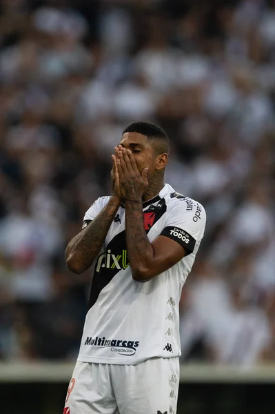 Vasco ile Sport arasında oynanan karşılaşma sırasında Vasco Raniel Brasileirao Serie B 2022 'nin bir parçası olarak 3 Temmuz 2022' de Brezilya 'nın Rio de Janeiro şehrinde Maracana Stadyumu' nda oynanmıştır..