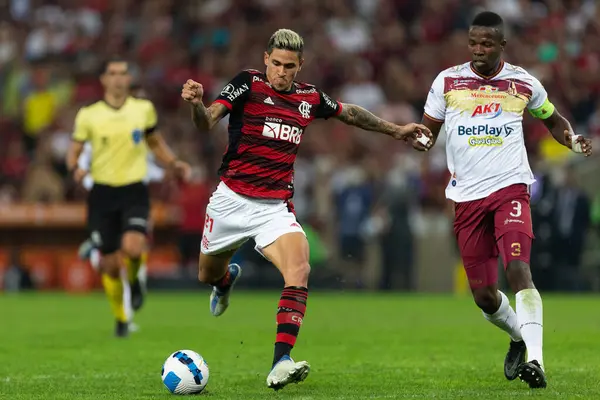 Flamengo 'dan PEDRO, Copa Libertadores 2022' nin bir parçası olarak Brezilya 'nın Rio de Janeiro kentindeki Maracana Stadyumu' nda oynanan maçta, Flamengo ile Tolima arasında oynanmıştır..