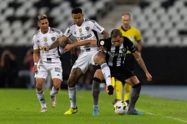 Botafogo 'lu DG Brasileirao Serie A 2022' nin bir parçası olarak 17 Temmuz 2022 'de Brezilya' nın Rio de Janeiro şehrinde oynanan Botafogo ve Atletico-MG maçı sırasında.