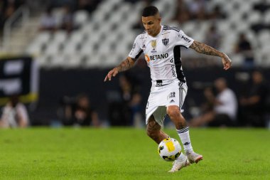 Atletico-MG takımından GUILHERME ARANA 17 Temmuz 2022 tarihinde Brezilya 'nın Rio de Janeiro şehrinde Brasileirao Serie A 2022' nin bir parçası olarak Botafogo ve Atletico-MG arasında oynanan karşılaşmada.