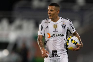 Atletico-MG takımından GUILHERME ARANA 17 Temmuz 2022 tarihinde Brezilya 'nın Rio de Janeiro şehrinde Brasileirao Serie A 2022' nin bir parçası olarak Botafogo ve Atletico-MG arasında oynanan karşılaşmada.