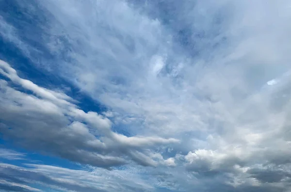 Biały Cumulus Chmury Niebie — Zdjęcie stockowe