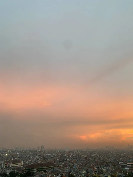 Prachtige Zonsondergang Boven Stad — Stockfoto