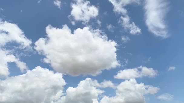 Blauwe Lucht Witte Wolken Timelapse Hemel — Stockvideo