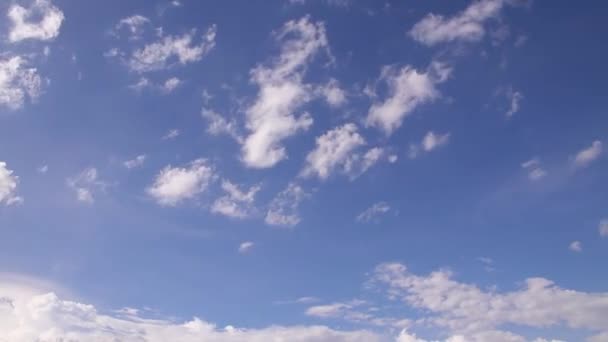 Blauwe Lucht Witte Wolken Achtergrond Blauwe Lucht Met Wolken Timelapse — Stockvideo