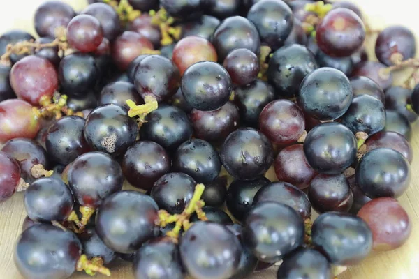 Ripe Purple Grapes Close Bad Cholesterol Prevention Healthy Fruits Iron — Photo