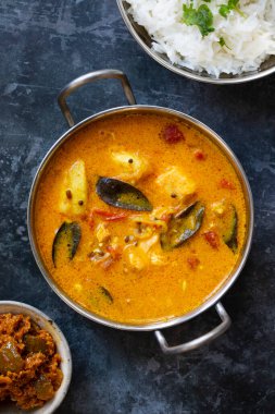 Hint yemeği, Hint cevizi soslu körili balık.