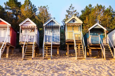 Wells Next The Sea, 28 Eylül 2021 Wells uçsuz bucaksız plajları ve renkli sahil kulübeleriyle ünlüdür..