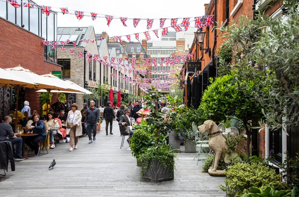 Лондон Мая 2022 Года Улицы Челси Украшены Цветочными Экспозициями Ежегодного — стоковое фото