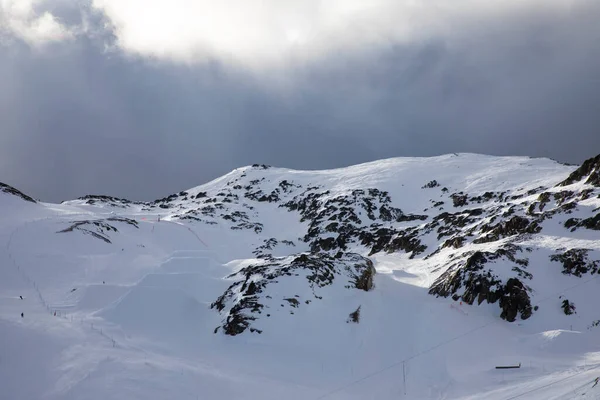 Χιονοδρομικές Πίστες Και Βουνά Στο Les Deux Alpes Resort Στη — Φωτογραφία Αρχείου