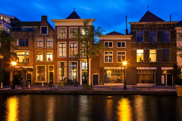 Leiden Niederlande Mai 2017 Wasserstraßen Und Typische Holländische Häuser Leiden — Stockfoto