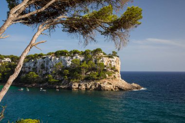 Cala Galdana çevresindeki güzel sahil, Menorca