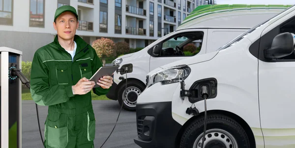 Man Digital Tablet Stands Next Electric Delivery Vans Electric Vehicle - Stock-foto