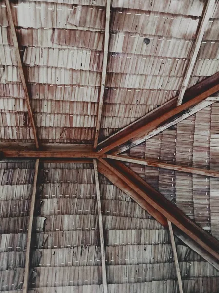 Old Wooden Roof Village Roof Made Dry Palm Leaves Indonesian — Stock fotografie