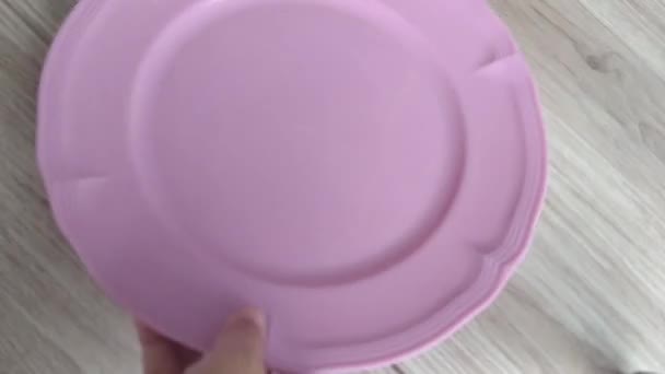 Video Mother Putting Banana Plate Table Child Picks — Stock video