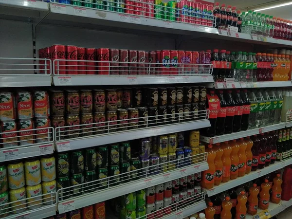 Pontianak Indonesia Οκτώβριος 2022 Αναψυκτικά Που Πωλούνται Στα Σούπερ Μάρκετ — Φωτογραφία Αρχείου