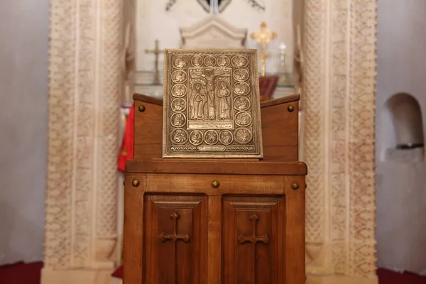 Velas Encendidas Iglesia —  Fotos de Stock