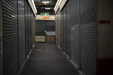 Shopping malls closed due to depopulation