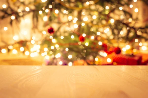Pusty Drewniany Stół Ozdobioną Choinką Tle Boże Narodzenie Tło Jasnymi — Zdjęcie stockowe