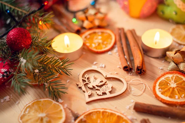 Self Made Wooden Christmas Tree Decoration Wooden Table Burning Candles — Stockfoto