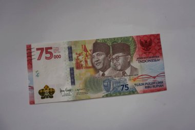 Bank Indonesia ( BI ) launched a new 75 thousand rupiah banknote to coincide with the 75th Indonesian Independence Day