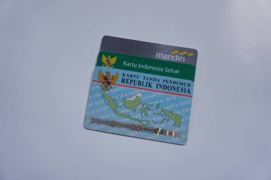 Yogyakara, Endonezya - 17 Temmuz 2022. KTP, Kartu Tanda Penduduk veya Endonezya vatandaşlık kartı.