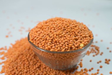 Mercimek protein açısından zengindir. Karbonhidrat, vitamin, B proteini ve mineral açısından zengindir..