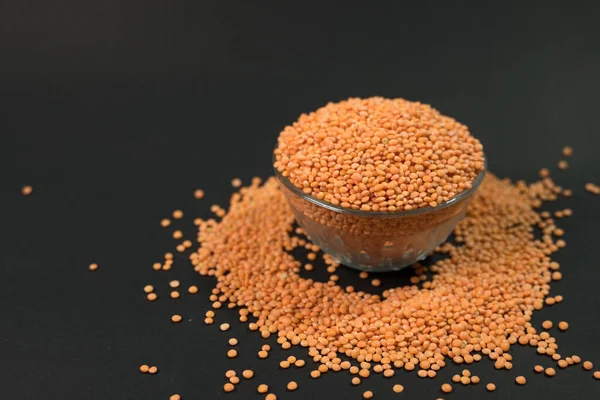 Mercimek protein açısından zengindir. Karbonhidrat, vitamin, B proteini ve mineral açısından zengindir..
