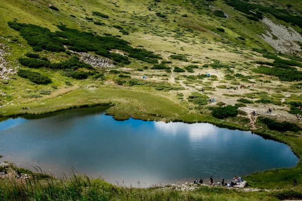 Jezioro Górach Malowniczy Krajobraz Górski Karpaty — Zdjęcie stockowe