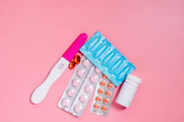 Hamilelik. Hamilelik süresince tedavi, hap veya vitamin.