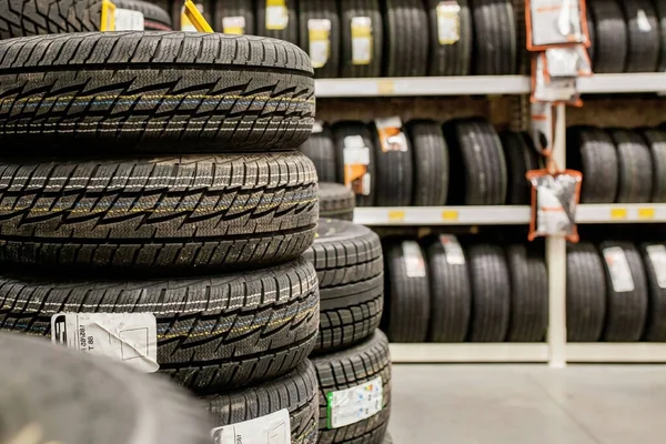 Bildäck Och Fälgar Lager Däcket Store — Stockfoto