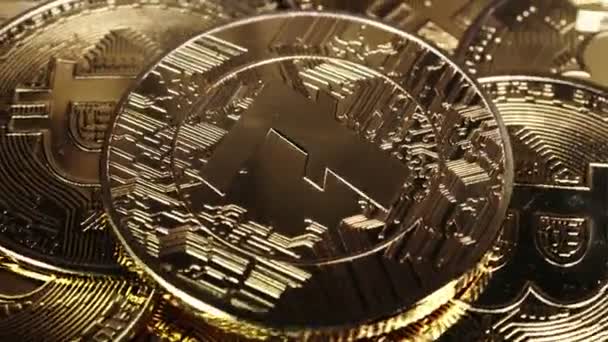 Litecoin Ltc Münze Auf Bitcoins Hintergrund Kryptowährung Investitionskonzept — Stockvideo