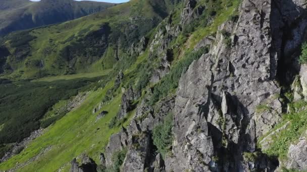 Letecký Pohled Skalnatý Vrchol Spitzské Hory Karpatech Krajina Letních Hor — Stock video