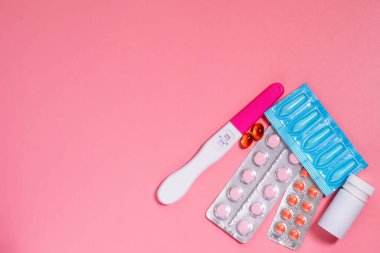 Hamilelik. Hamilelik süresince tedavi, hap veya vitamin.