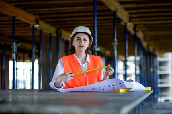 Arquitecto Ingeniero Trabajo Proyecto Construcción Navegación Interior Del Sitio Construcción — Foto de Stock